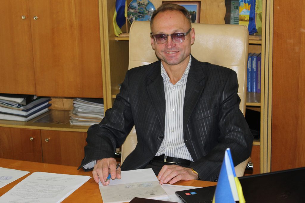 МЕДВЕДЬОВ ОЛЕКСАНДР ОЛЕКСАНДРОВИЧ міський голова м. Сновськ Чернігівської області