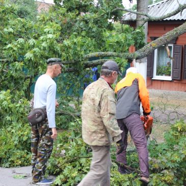 Електропостачання міста після буревію відновлено повністю.