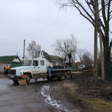 Видалення аварійних дерев на території Сновської громади