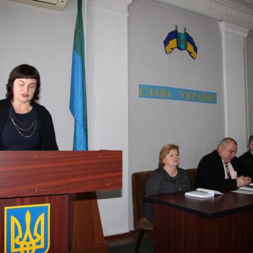 Сьогодні на засіданні виконавчого комітету міський голова Олександр Медведьов ознайомив з протоколом позачергового засідання Державної комісії з питань техногенно-екологічної безпеки та надзвичайних ситуацій  і надав роз’яснення щодо заходів в нашому районі стосовно стабілізації епідемічної ситуації, спричиненої коронавірусом СОVID-19