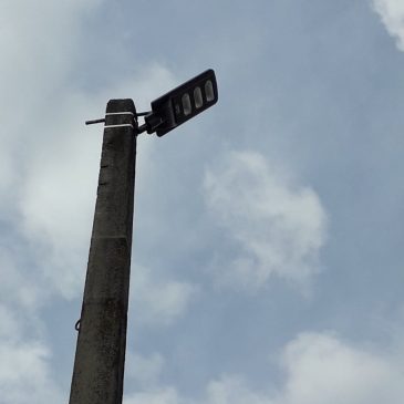 Встановлюються на території громади  ліхтарі вуличного освітлення, які працюють на сонячних батареях