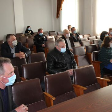 Маленький ринок відкрито, а «Коржівський» – ні