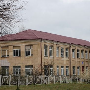 Замінено покрівлю Сновської ЗОШ І-ІІІ ст. № 2