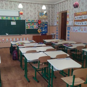 Нові меблі для цьогорічних першокласників уже надходять