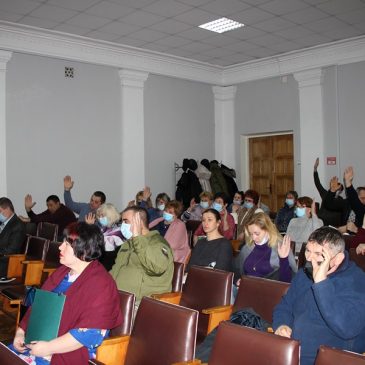Сьогодні відбулось перше засідання виконавчого комітету Сновської міської ради 8 скликання