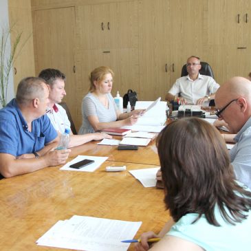 На засіданнях постійних депутатських комісій