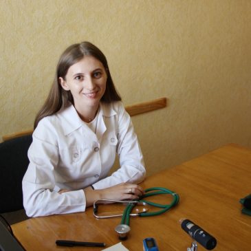 МОЛОДИЙ СІМЕЙНИЙ ЛІКАР ПРИЙШОВ ПРАЦЮВАТИ НА СНОВЩИНУ