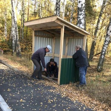 У Кучинівці встановили ще одну зупинку на виїзді з села