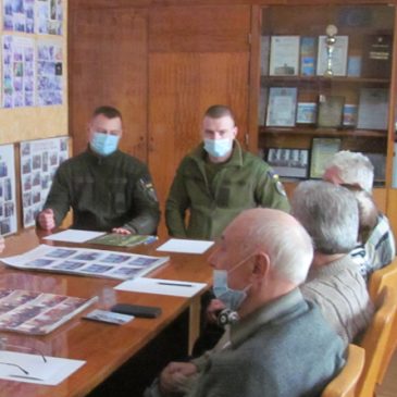 Про Національний спротив розповіли ветеранам військові