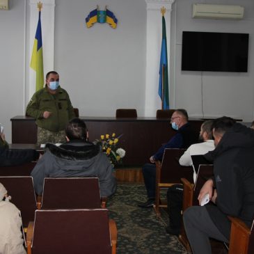 На зустрічі в міській раді з активістами Сновщини