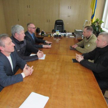 У рамках робочого візиту на Сновщину керівництво району ознайомилось із роботою прикордонного відділу “Гірськ”