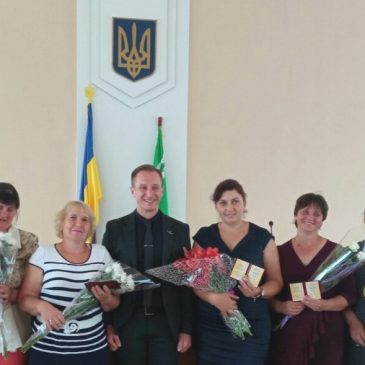 Державні нагороди “Мати-героїня” присвоєно двом жінкам Сновщини