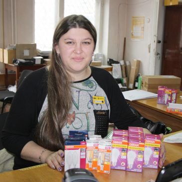 У Сновську активно обмінюють лампочки