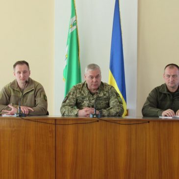 У Корюківський РВА пройшла зустріч з командувачем Об’єднаних Сил ЗСУ