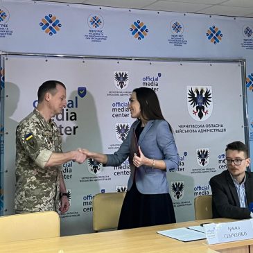 Вітаємо журналіста і воїна Олега Мірошниченка з нагородою