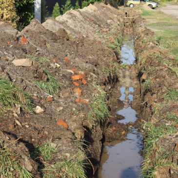Розпочалися роботи з покращення якості вуличного водовідведення по вул. Б.Хмельницького у Сновську