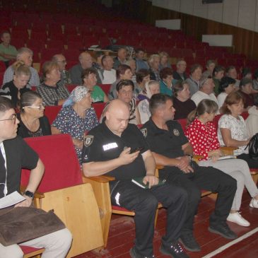 Відбулася консультативна зустріч з переселенцями із с. Єліне