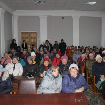 Вчора у Сновську 81 внутрішньо переміщена особа підписала договори із нідерландською організацією ZOA