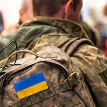 Військовослужбовцям, які добровільно повернуться на службу до 01.01.2025, поновлять усі пільги та соціальні гарантії, а у подальшому вони будуть звільнені від кримінальної відповідальності
