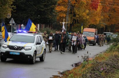 Сновщина прощалась з героєм Володимиром Муравко