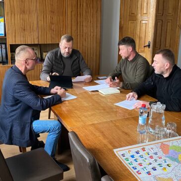 Сновську громаду відвідали представники обласної та районної військових адміністрацій