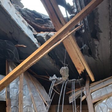 Ворог вдарив по центру міста Сновськ