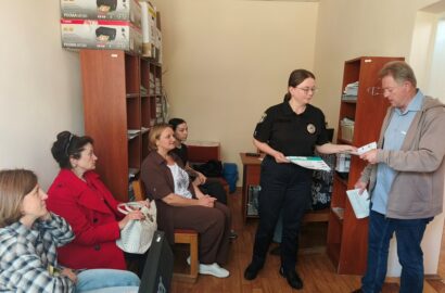 Круглий стіл на тему: «Проведення гендерно чутливих інформаційно- просвітницьких заходів щодо підтримки осіб, які постраждали від  домашнього насильства»