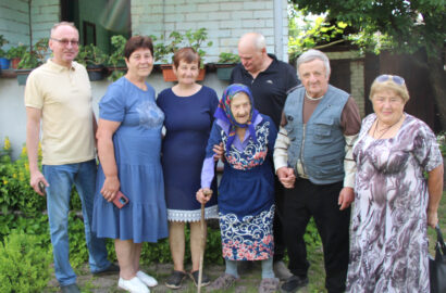 Сновська громада вітає Марфу Потапівну зі 100-літнім ювілеєм!
