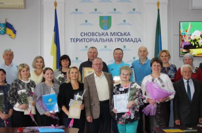 Незламні освітяни прикордоння: у Сновську привітали працівників освіти з професійним святом